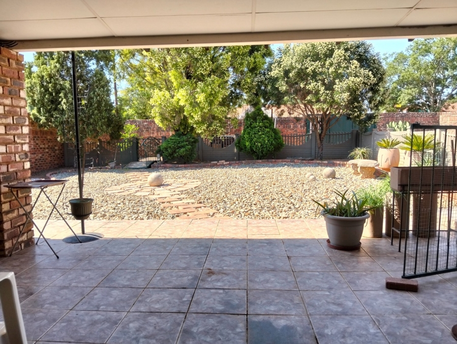 3 Bedroom Property for Sale in Orkney Park North West